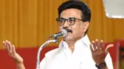 In TN, DMK-AIADMK alliance likely to keep Vijay out of power
