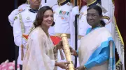 India Women's Cricket Captain Harmanpreet Kaur Receives Padma Shri Award