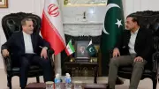 Iran War News: Pakistan Army Chief Meets Iran's Araghchi; US Hints Fresh Strikes