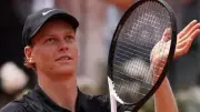 Jannik Sinner Falls Ill, Vomits on Court During Italian Open Semi-Final vs Medvedev