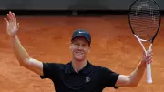 Jannik Sinner Reaches Italian Open Final; Mother's Absence Goes Viral