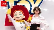 Joan Cusack Shines at 'Toy Story 5' Premiere After Decade Away from Red Carpet