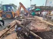 Khargone Municipal Office Area Encroachments Removed in Major Drive