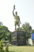 Kolkata's 64-Foot Messi Statue to Be Removed Over Safety Fears
