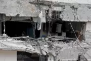Last-Minute Snack Run Saves Agra Woman from Delhi Building Collapse