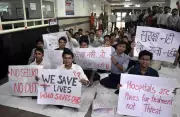 Lawyers Call Off Protest in Prayagraj After Suspension of 20 Resident Doctors