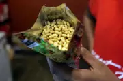 Lotus and Jhalmuri Sales Surge in Kolkata Ahead of BJP Swearing-In