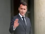 Macron Calls for Coordinated US-Iran Reopening of Strait of Hormuz
