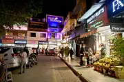 NDMC Conducts Night Cleanliness Drive at Khan Market to Improve Sanitation