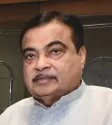Nitin Gadkari to Travel by Bus in Response to PM's Austerity Call Amid Energy Crisis