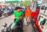Panic Buying at Fuel Outlets in UP, Gujarat, Maharashtra: Govt