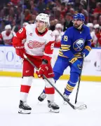 Patrick Kane Could Replace Alex Tuch for Buffalo Sabres NHL Offseason Move