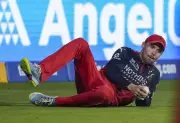 Phil Salt returns home for scans on finger injury, casts doubt on IPL 2026 availability