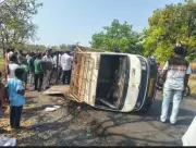 Pickup Van Overturns in Chandrapur, 30 Workers Injured