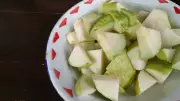 Pink vs White Guava: Which One Is Healthier and Why It Matters