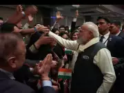 PM Modi Gets Grand Welcome from Indian Diaspora in Norway with Cultural Performances