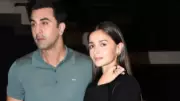 Ranbir Kapoor Irked by Paparazzi at Neetu Kapoor's Film Screening