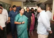 Rekha Gupta Criticizes Officials Over Neglected Rohini Sub-Registrar Offices