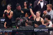 Ronda Rousey Submits Gina Carano in 15 Seconds, Retires Again