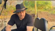 Salman Khan Clarifies Loneliness Post After Mother's Concern