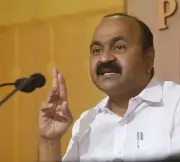 Satheesan slams hate campaigns against IUML, says party vital for secularism
