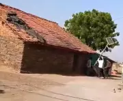 Solar Streetlights Removed After Poll Defeat Sparks Controversy in Dahod