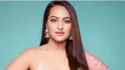 Sonakshi Sinha Says It's Difficult to Speak Whole Truth in Films Today