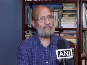 Tax Wealthy, Not Fuel and Gold: Economist Santosh Mehrotra on Rupee Slump