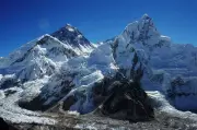 Three climbers from Pune's Giripremi summit Mount Everest via Nepal route