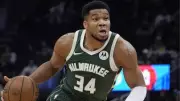 Timberwolves Reportedly Still Chasing Giannis Antetokounmpo This Offseason