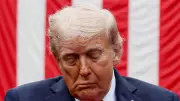 Trump Lays Out Conditions for Iran Deal, Offers to Remove US Blockade