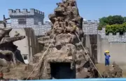 Two US Nationals Arrested for Entering Monkey Enclosure in Costume