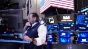 US Stocks Rise as Bond Yields Ease, Earnings Support Sentiment