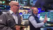Wall Street Mixed as Treasury Yields Ease, Oil Prices Drop