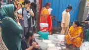 Water Scarcity in Delhi's Dakshinpuri Forces Residents to Beg for Baths