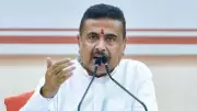West Bengal CM Adhikari Urges Deportation of Illegal Bangladeshi Nationals at Checkpoint