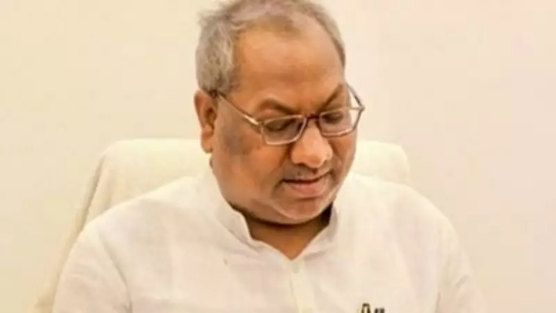 UP Minister Sanjay Nishad Questions Police Encounter in Ghazipur Murder Case