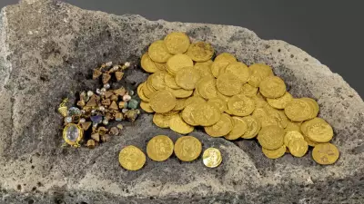 1400-Year-Old Byzantine Gold Hoard Unearthed in Israel's Hippos