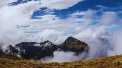 6 Places in India Where You Can Stand Above the Clouds for Surreal Views