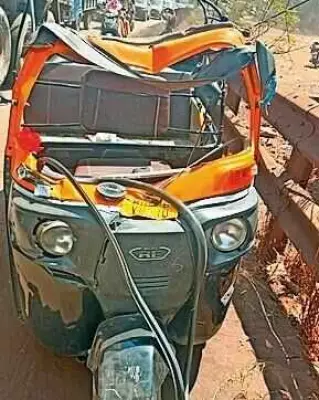 Drunk Auto Driver's Stunt Kills Friend in Navi Mumbai Crash