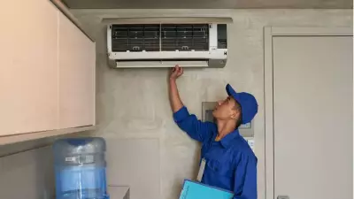 Gen Z Employees Use Umbrellas Indoors After Office AC Fails, Internet Amused