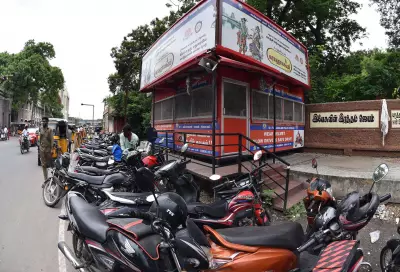 Madurai Police Booth Unusable Due to Stench, No Power, Mosquitoes