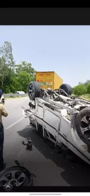 Man killed, another injured as truck hits stationary Bolero in Doraha
