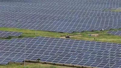 MNRE Allows Non-DCR Solar Panels Under PM Surya Ghar for Subsidy-Free Consumers