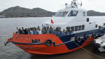 Mumbai Shipyard Launches Indigenous High-Speed Vessel Ocean Crewzer 8