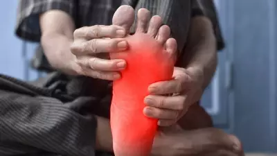 Persistent Tingling and Burning Pain: When to See a Neurologist
