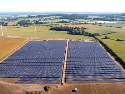 Sheep Graze Under Solar Panels in UK's Agrivoltaics Push