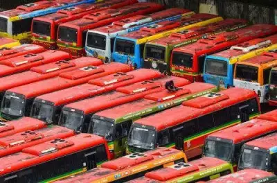 Smoke near rear tyre of BEST bus in Mumbai; passengers safe