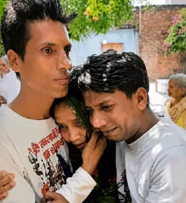 Woman Mourned Dead for Decade Reunites with Sons in Emotional Homecoming
