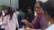 50-Year-Old Woman Returns to College After 35 Years, Video Goes Viral